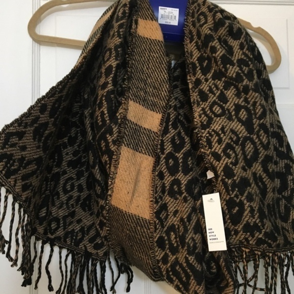 NWT Apt. 9 Animal Print & Plaid Scarf - Picture 6 of 7